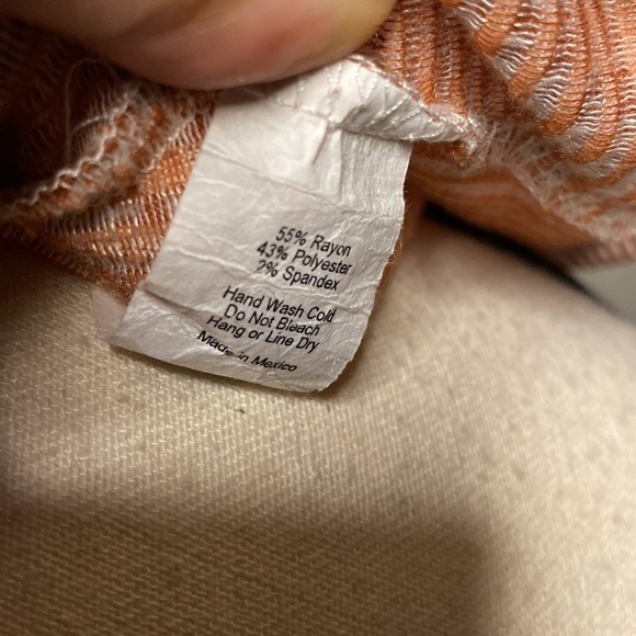 W5 Striped 3/4 Sleeve Knot Front Melon White‎ Top Size Medium - Picture 5 of 6